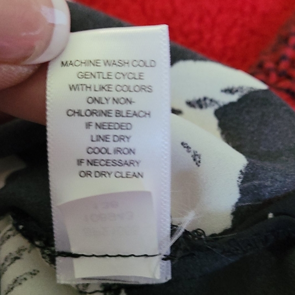 Women's XL Black & White Sheer Blouse - Picture 8 of 8